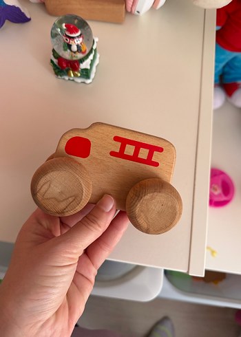 Renkli Ahşap Oyuncak Araba - Görsel 2