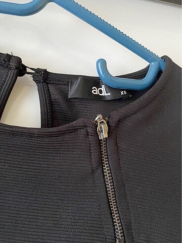 xs Beden Adl mini elbise