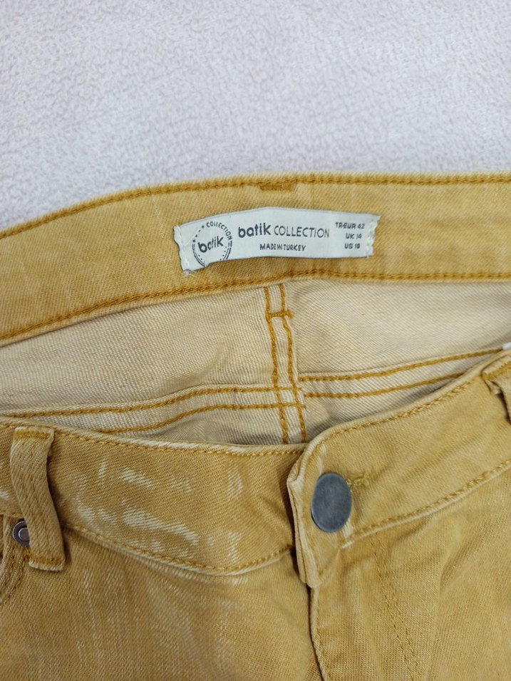 Kadın Bej Denim Yırtık Detaylı Pantolon - Görsel 4