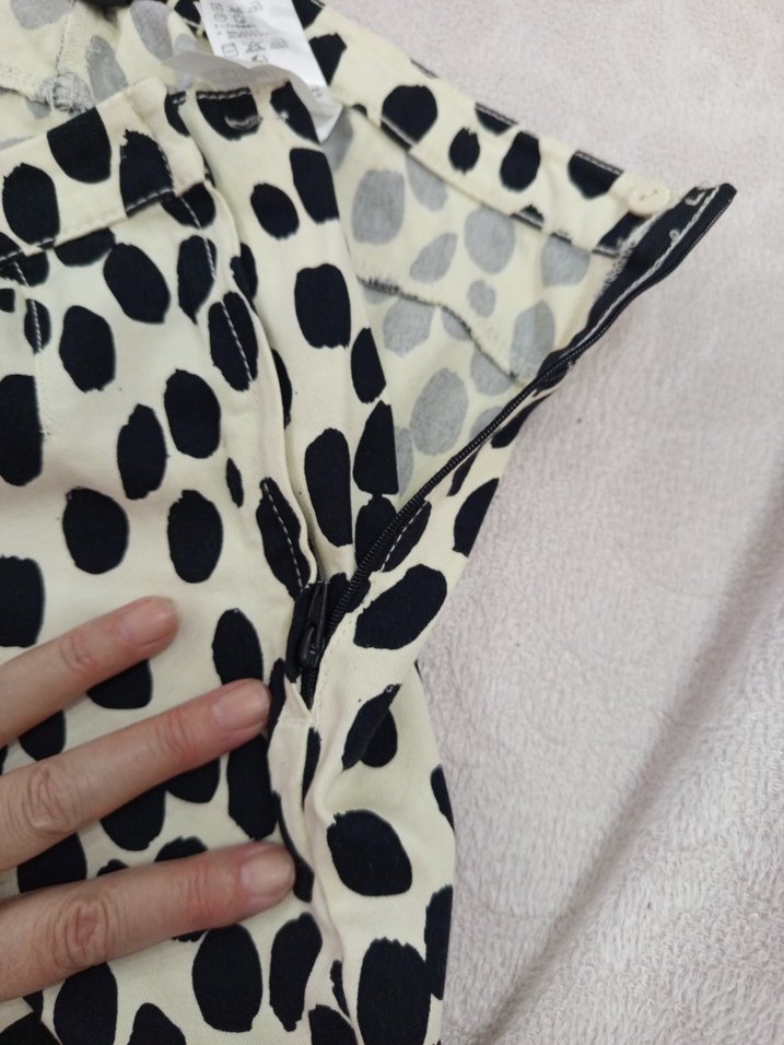 Düğmeli Leopar Desenli Kadın Kumaş Pantolon - Görsel 2