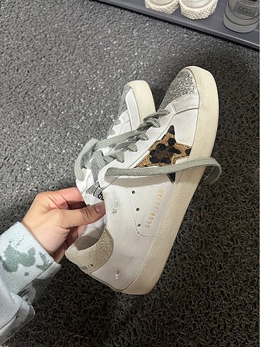 Golden Goose Deluxe golden goose