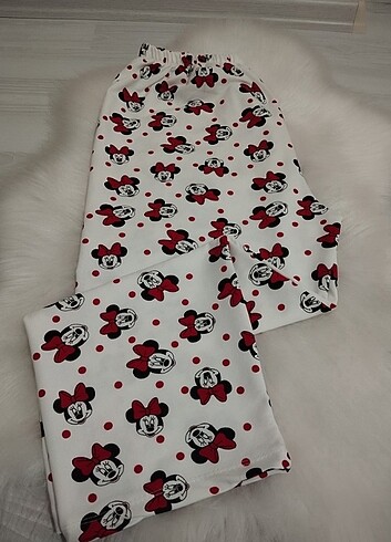50 Beden kırmızı Renk Büyük beden pijama