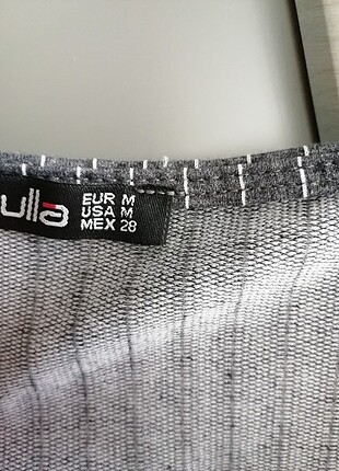Bershka 1 kez giyildi