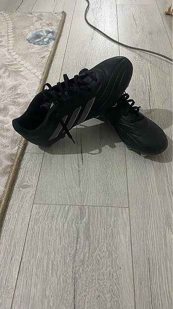 42.5 Beden siyah Renk Adidas krampon