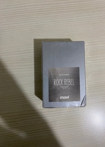 Mavi markası, Rock Rebel Parfüm - Görsel 2