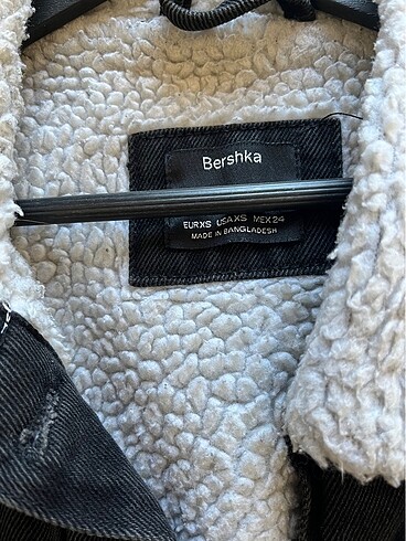 Bershka Siyah Kot Ceket