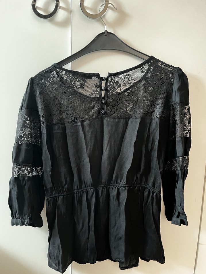 Dantel Detaylı Siyah Uzun Kollu Kadın Bluz - Görsel 3