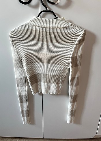 Bej Gri Çizgili Boğazlı Triko Kadın Kazak - Görsel 3