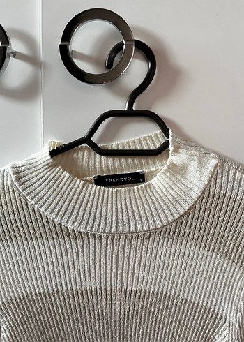 Bej Gri Çizgili Boğazlı Triko Kadın Kazak - Görsel 2