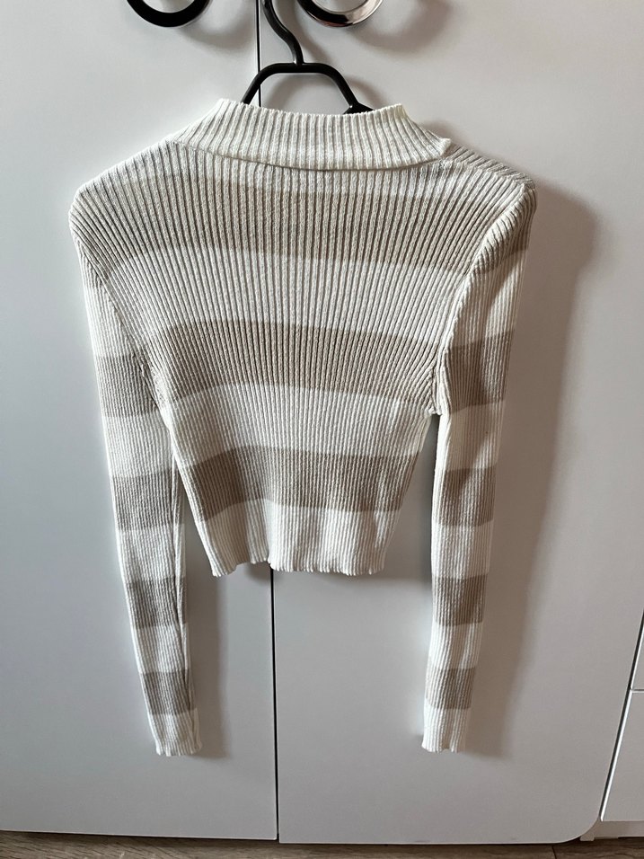 Bej Gri Çizgili Boğazlı Triko Kadın Kazak - Görsel 3