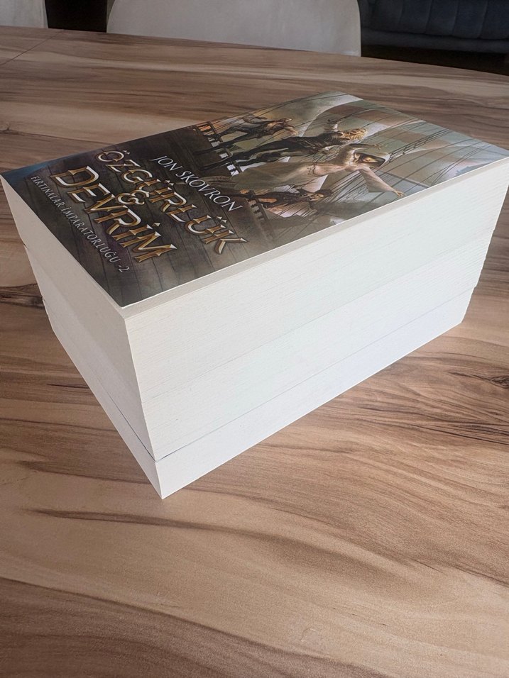 Fırtınalar imparatorluğu serisi - jon skovron - Görsel 2