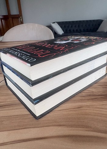 Kerri Maniscalco - kötülerin krallığı serisi - Görsel 2