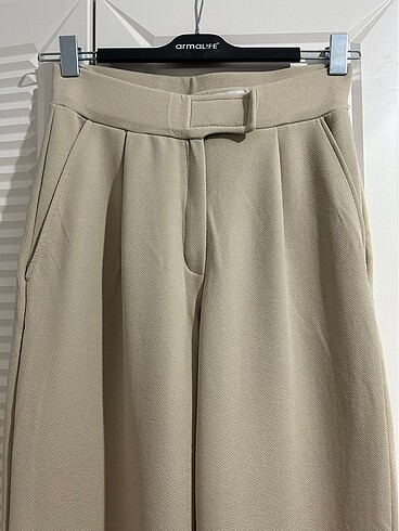 Bej pantolon