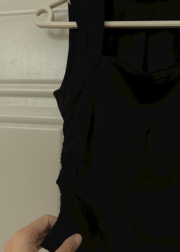 Siyah Yüksek Yakalı Gotik Kadın Atlet - Görsel 4