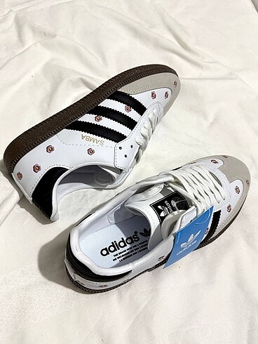39 Beden beyaz Renk Adidas Spor Ayakkabı