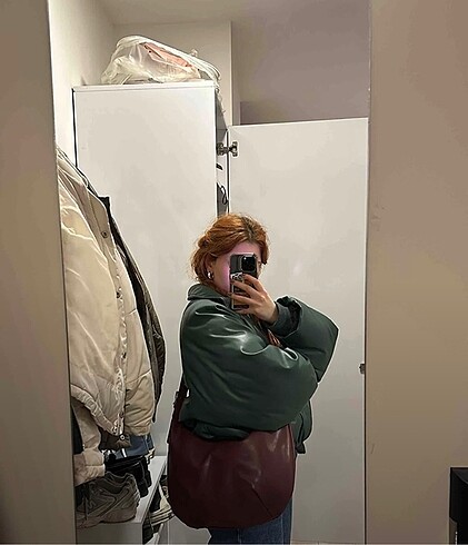 Zara Bordo askılı çanta yandan askılı