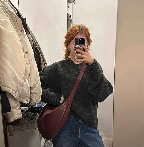 Bordo askılı çanta yandan askılı