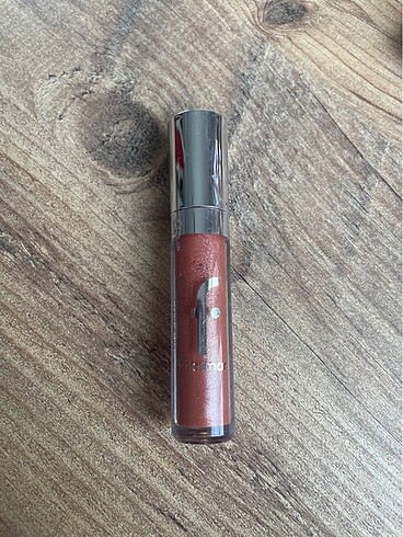 Kiko muadili Flormae Lipgloa