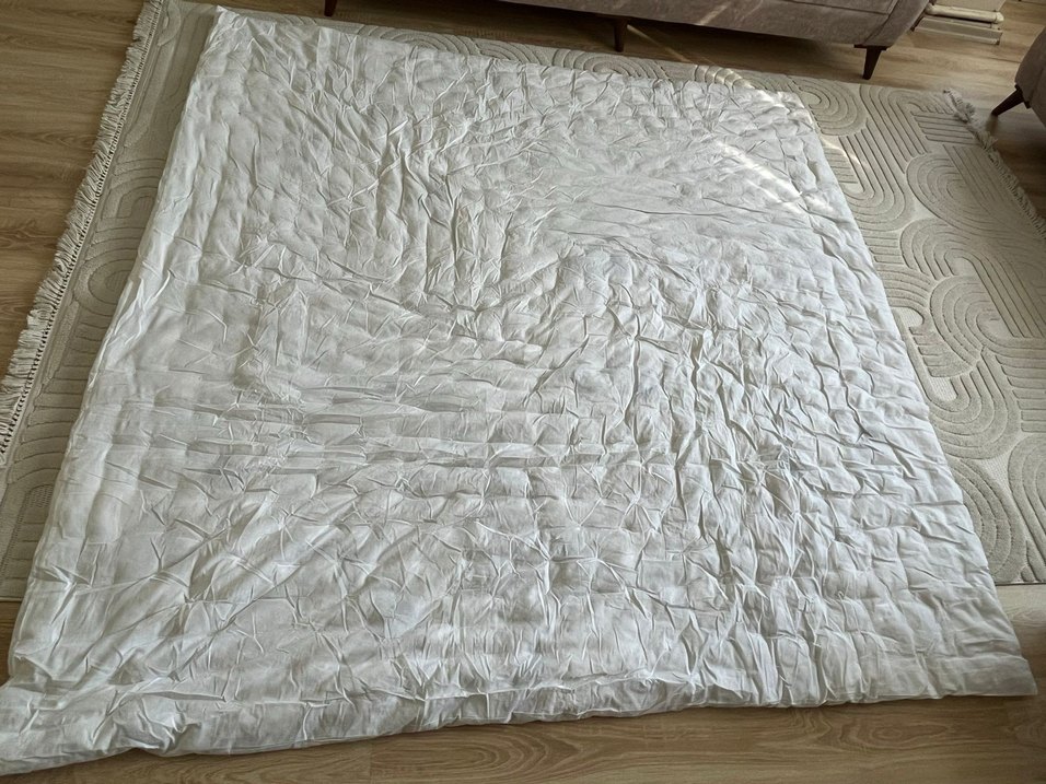 Beyaz Düz Yatak Örtüsü - Görsel 3