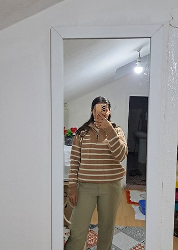 Diğer Bej Yüksek Yakalı Kadın Triko