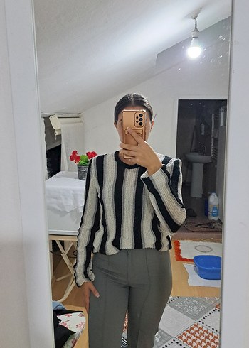 s Beden gri Renk Gri Zebra Desenli Yüksek Yakalı Triko Kazak