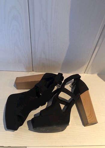 Siyah Platform Topuklu Kadın Ayakkabı - Görsel 3