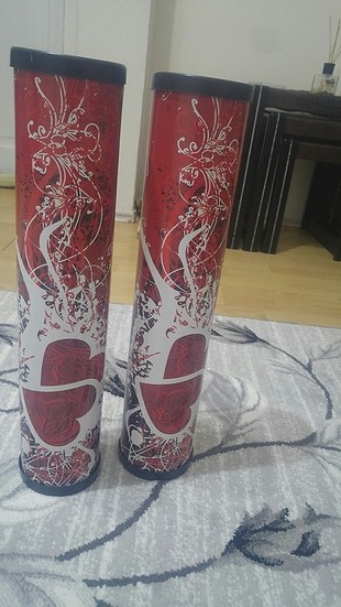 xl Beden kırmızı Renk elimde 2 adet yeni santrac takımı vardır