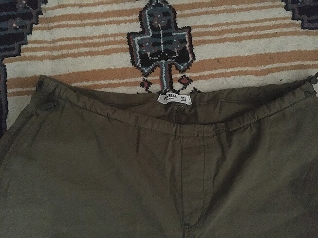 s Beden Pull and bear paraşüt pant.