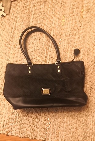 guess çanta