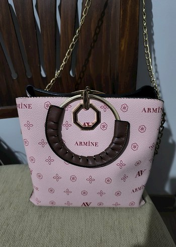Armine Zincir Detaylı Pembe Kadın Çanta