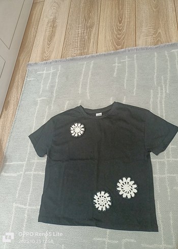 Kız Çocuk Siyah Düğmeli Baskılı Tişört - Görsel 5