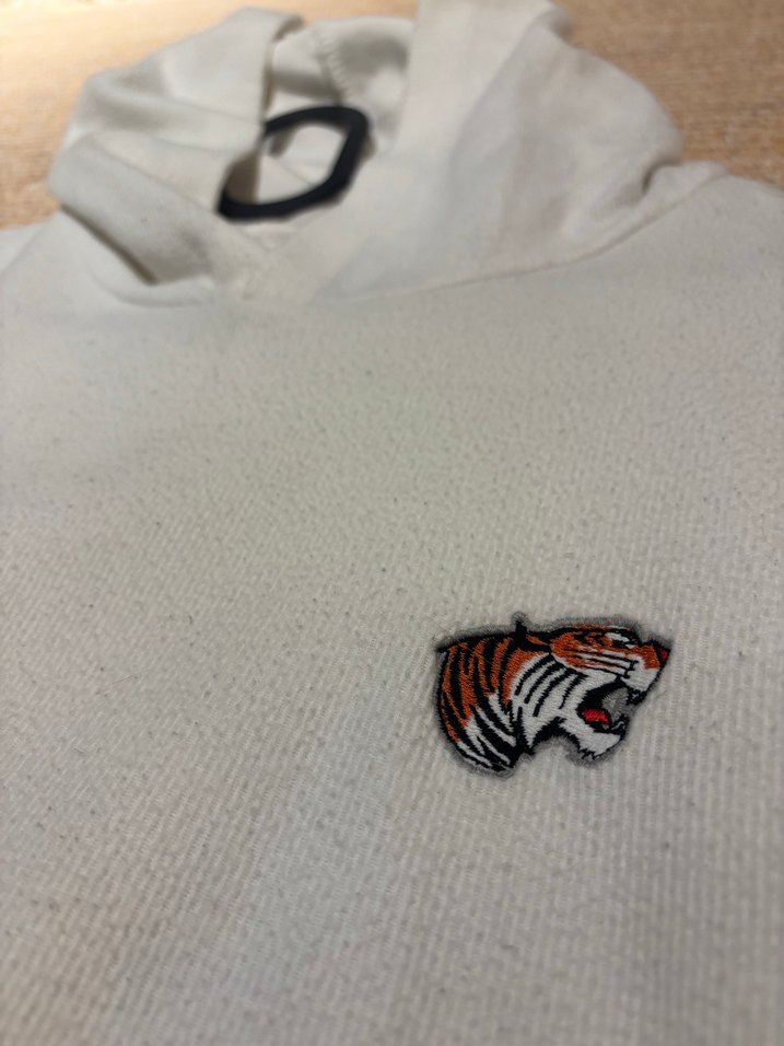 Beyaz Kapüşonlu Kadın Sweatshirt - Görsel 2