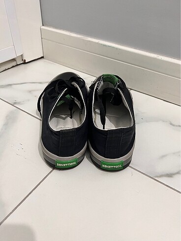 38 Beden siyah Renk Benetton ayakkabı