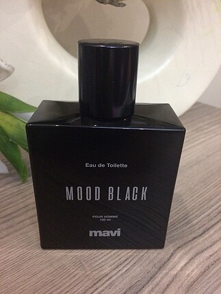 Mood Black 100 Ml Mavi Parfüm %20 İndirimli - Gardrops