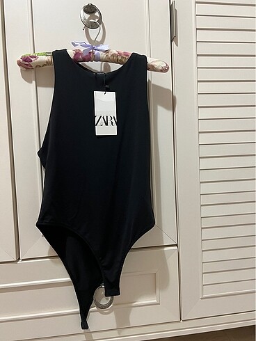 Zara çıtçıtlı body