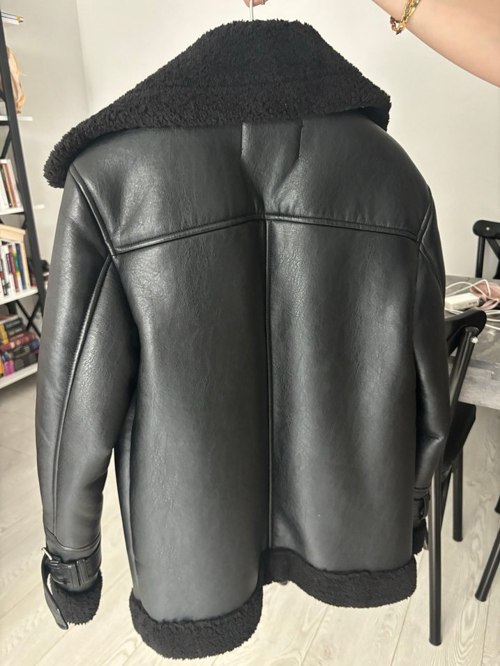 Stradivarius içi kürklü ceket - Görsel 4