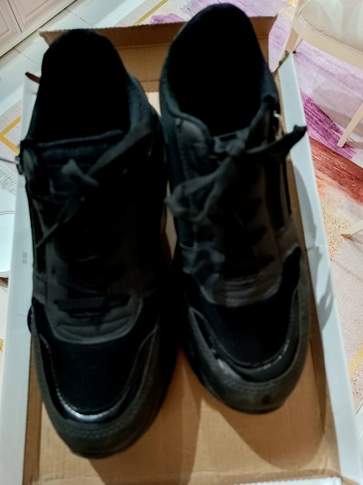 Siyah Dolgu Topuklu Bağcıklı Kadın Spor Ayakkabı - Görsel 2