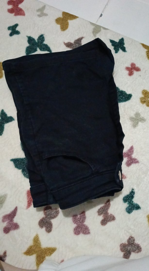 Düğmeli Siyah Mini Kot Şort - Görsel 4