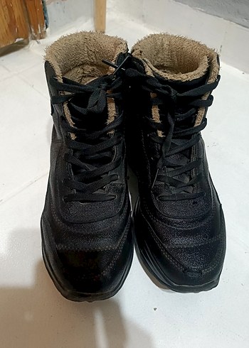 Siyah Bağcıklı kız çocuk Spor Bot - Görsel 3