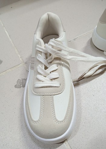 Beyaz  Dolgu Topuklu Spor Ayakkabı - Görsel 2