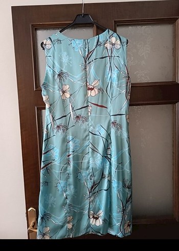 Turkuaz Çiçek Desenli midi Kadin Elbise - Görsel 2