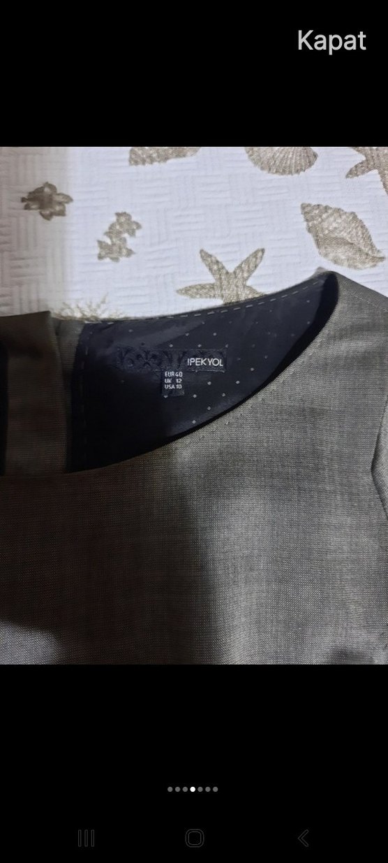 Düğmeli gri ipek yol elbise - Görsel 4