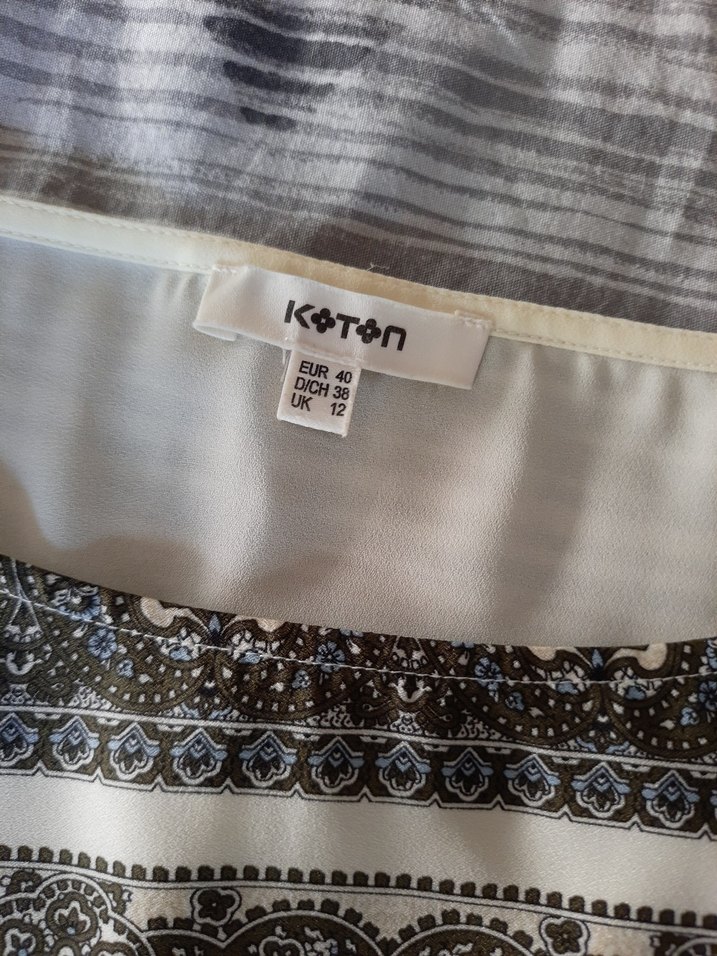 Bohem Gri Desenli Dökümlü Kolsuz Bluz - Görsel 3