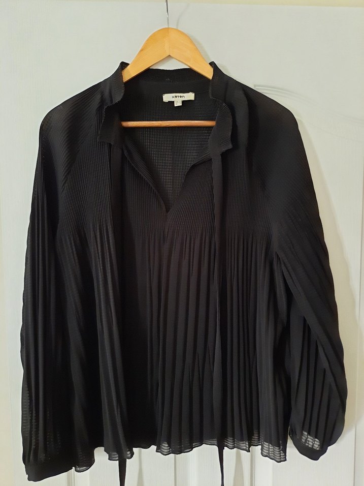 siyah Piliseli Uzun  Bluz - Görsel 2