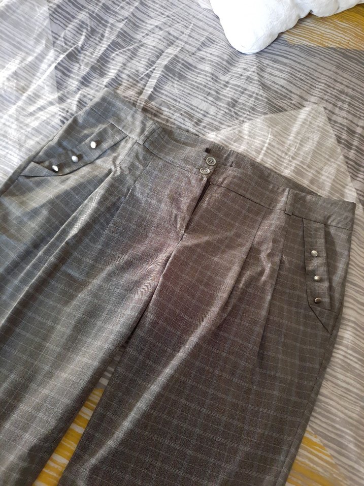 Düğmeli Gri Kadın Kumaş Pantolon - Görsel 4