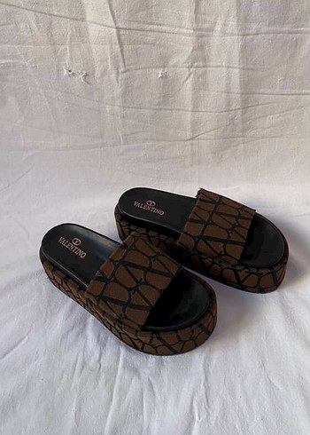 Valentino Valentino terlik