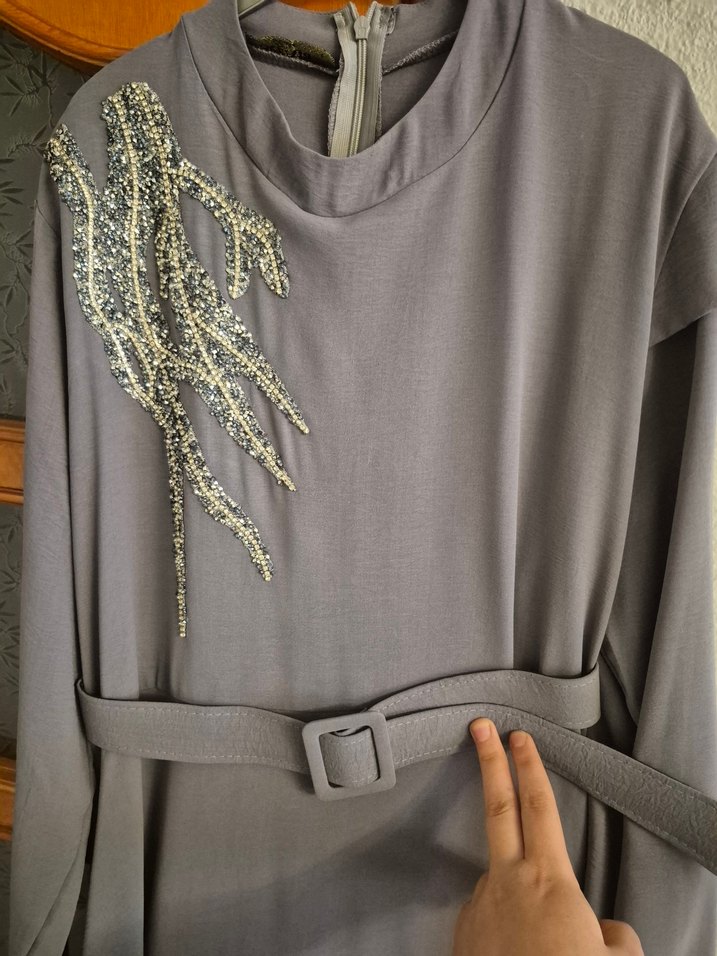 Uzun Gri Nakışlı Bohem Elbise - Görsel 2