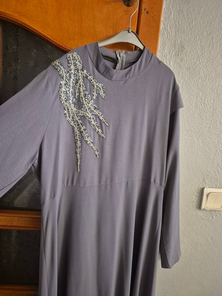 Uzun Gri Nakışlı Bohem Elbise - Görsel 5