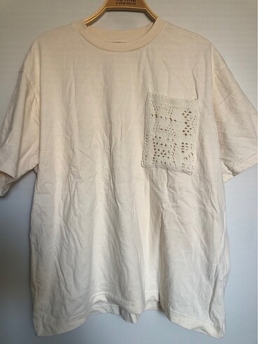 Pull & Bear Cep Detaylı T-shirt