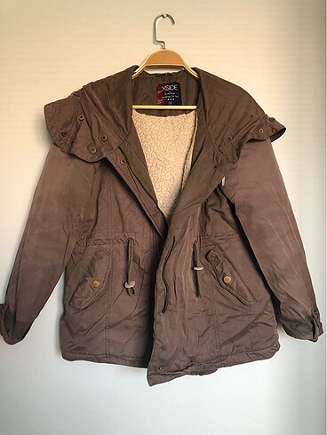 LC Waıkıkı Kadın İçi Kürklü Mont